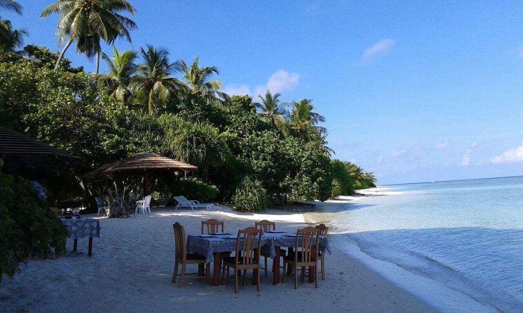 Hudhu Raakani Lodge Maldives Thinadhoo  Exterior photo