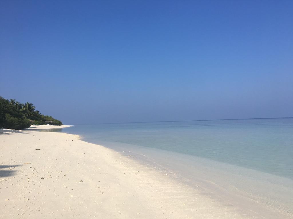 Hudhu Raakani Lodge Maldives Thinadhoo  Exterior photo