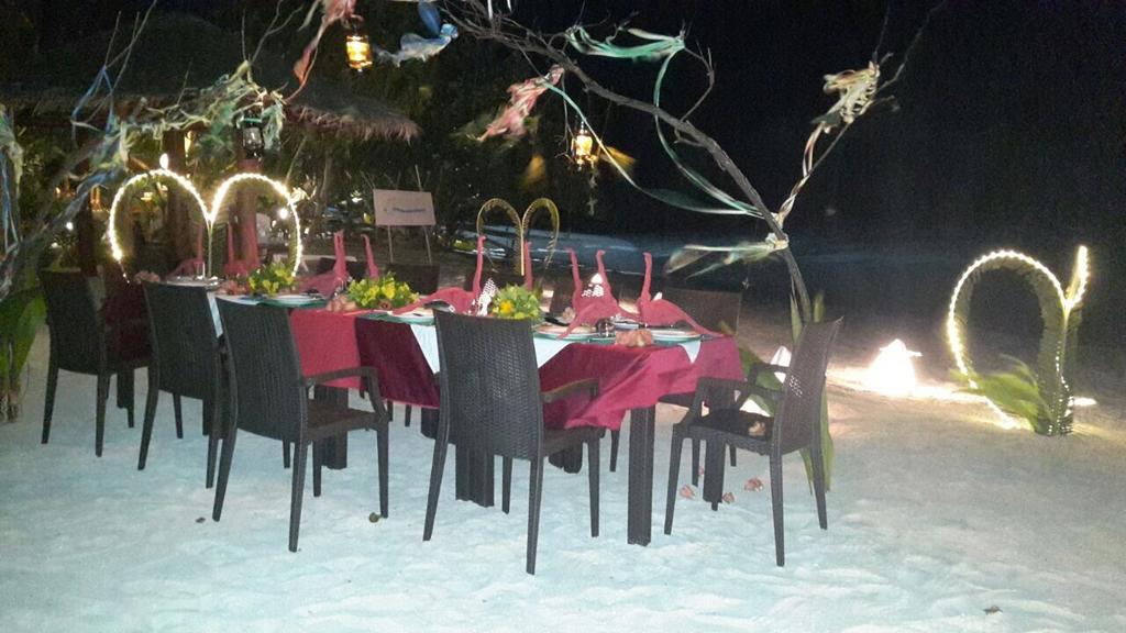 Hudhu Raakani Lodge Maldives Thinadhoo  Exterior photo